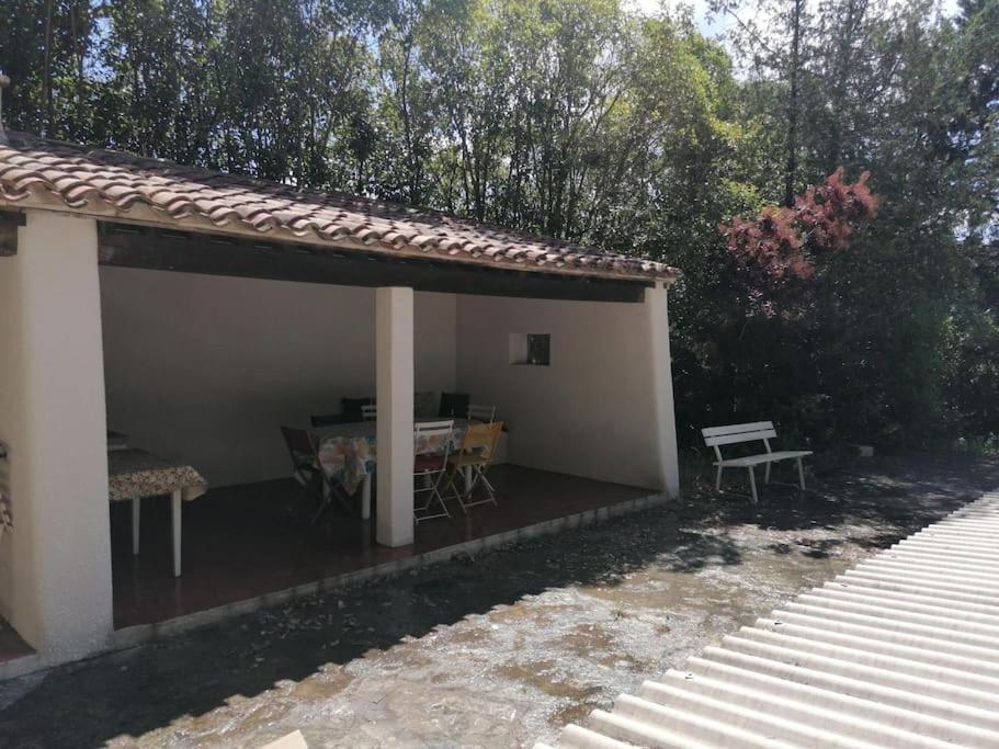 Studio Meyreuil-Terrasse-Au Calme En Campagne-Clim Luaran gambar